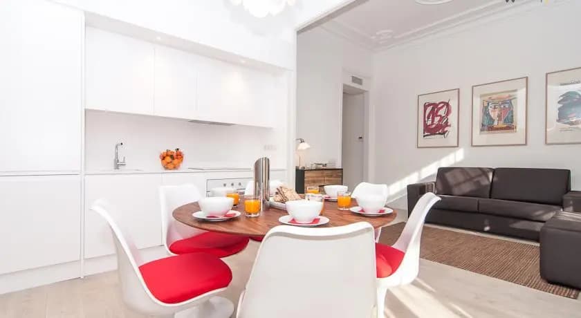 White Apartment - photo 10