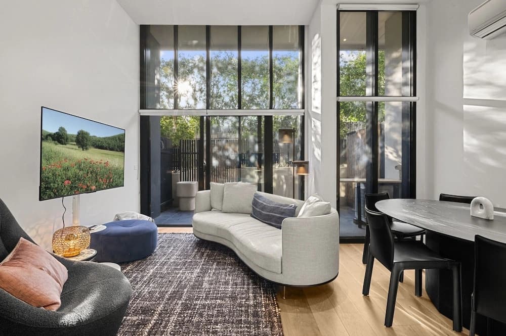 Bright Inner-north Stay With Pool Access - photo 5
