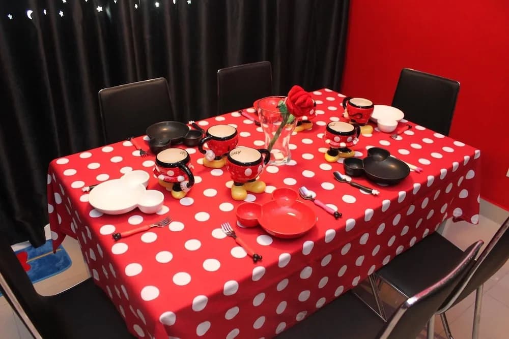Mickey Mouse Signature Suite - photo 26