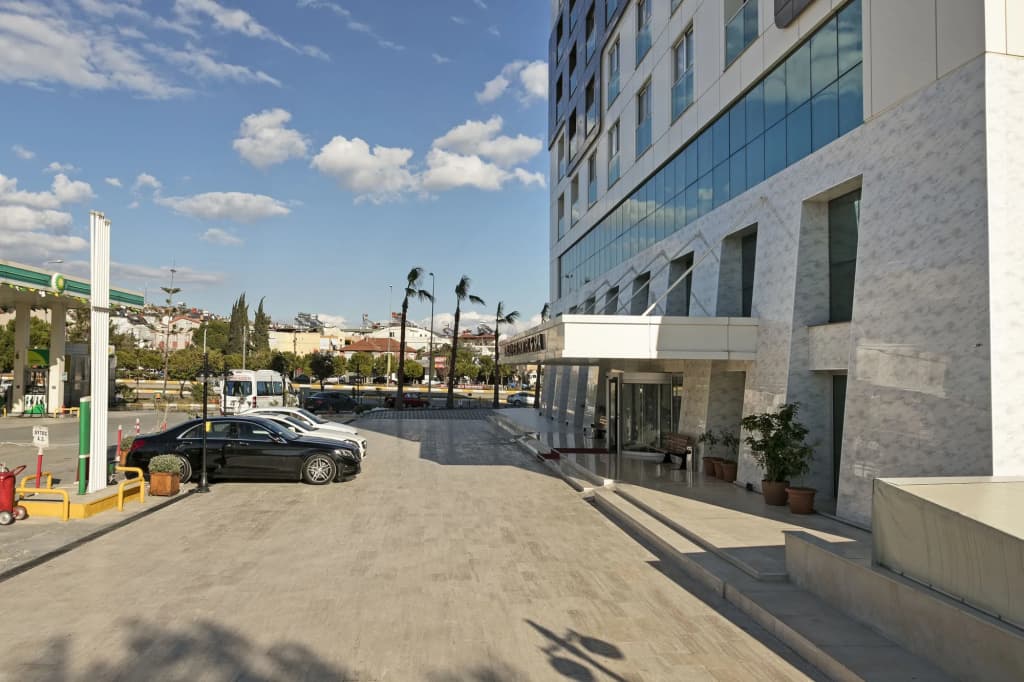 B Business Hotel & Spa - photo 27