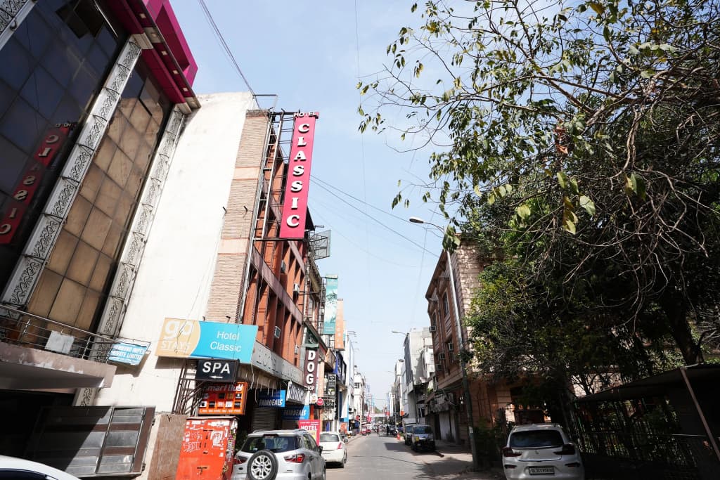 Hotel Classic Karol Bagh - photo 20