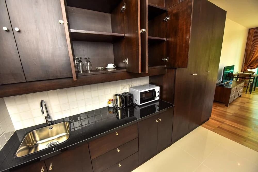 Hillside Apartment - photo 18
