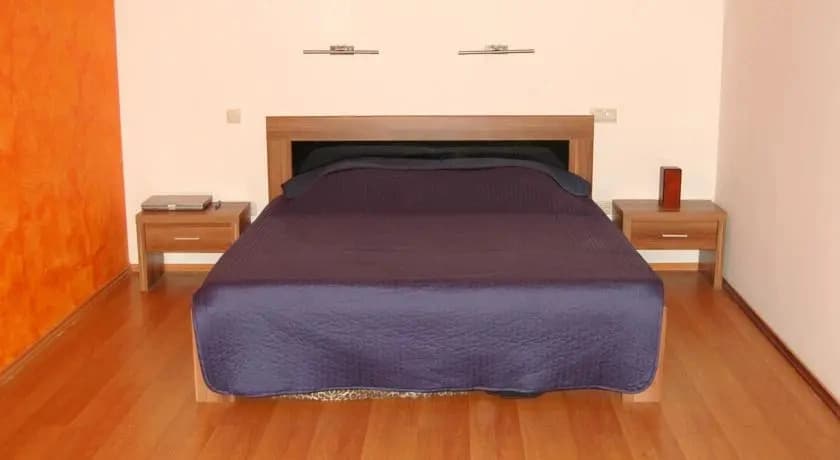 Pegi's Flat - photo 3