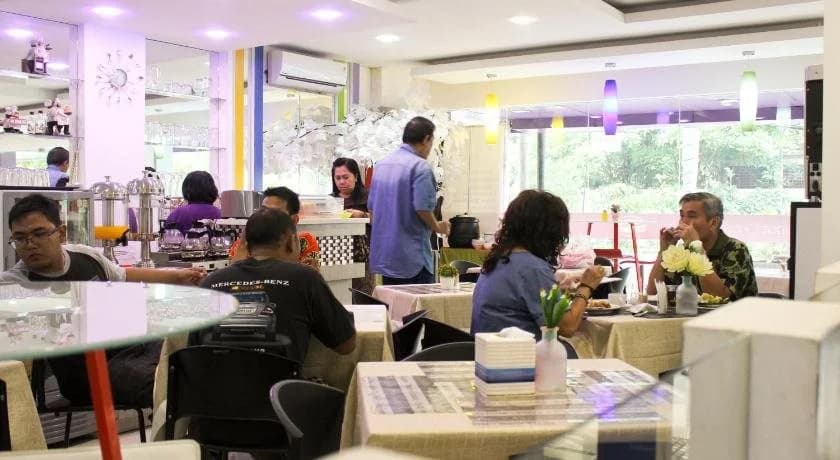 Hotel Sanrina - photo 25