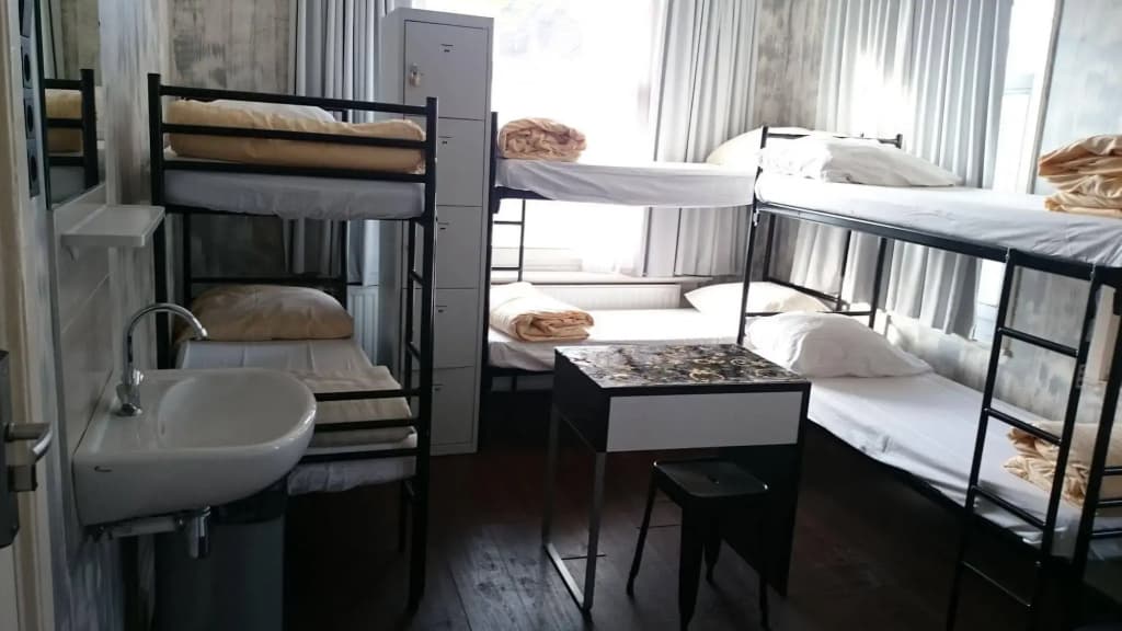 Amigo Hostel - photo 7