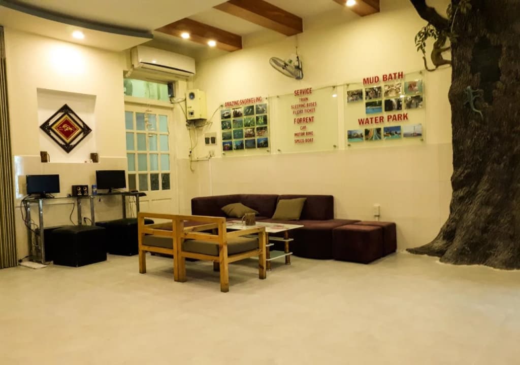 Backpack Abode Hostel - photo 2