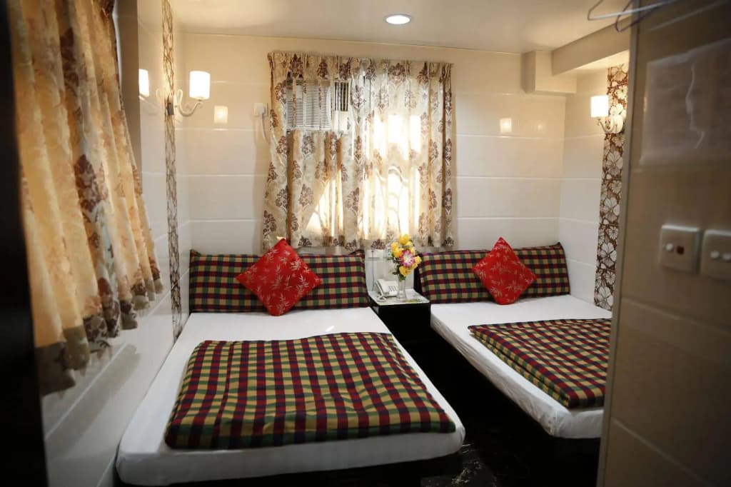 Holland Guest House - photo 4
