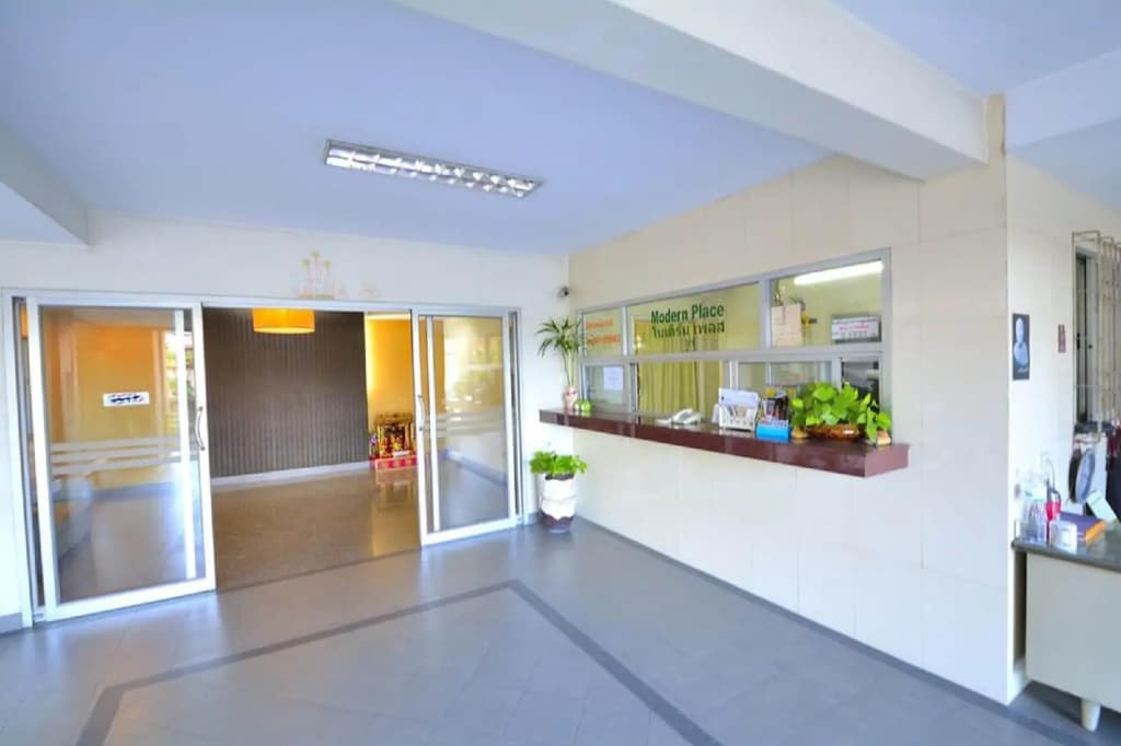 Modern Place - photo 10