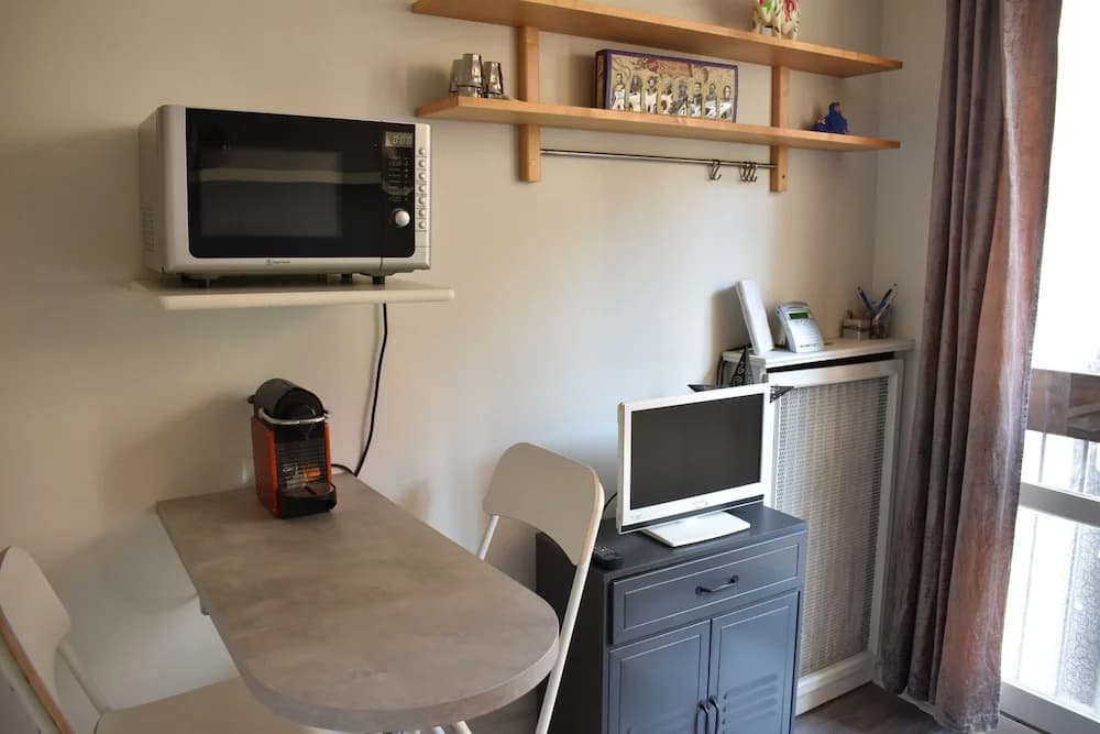 Cosy Studio For 2 In Auteuil - photo 12