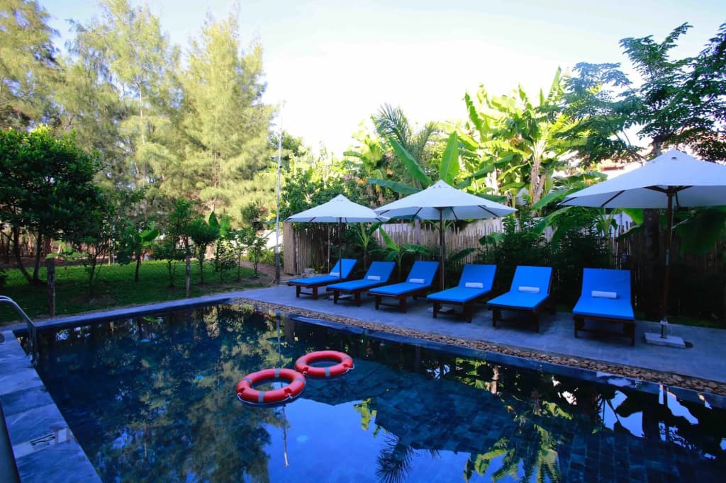 Life Beach Villa - photo 11