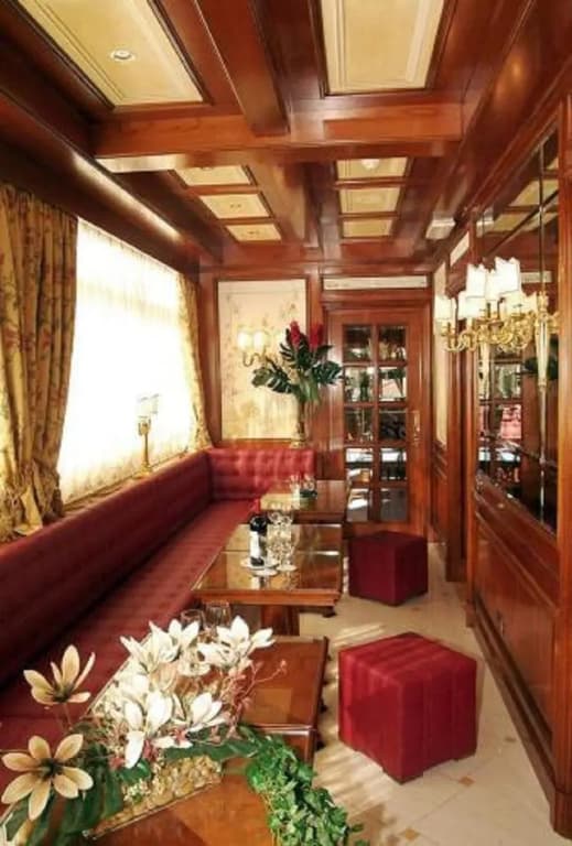 Champagne Palace Hotel - photo 27