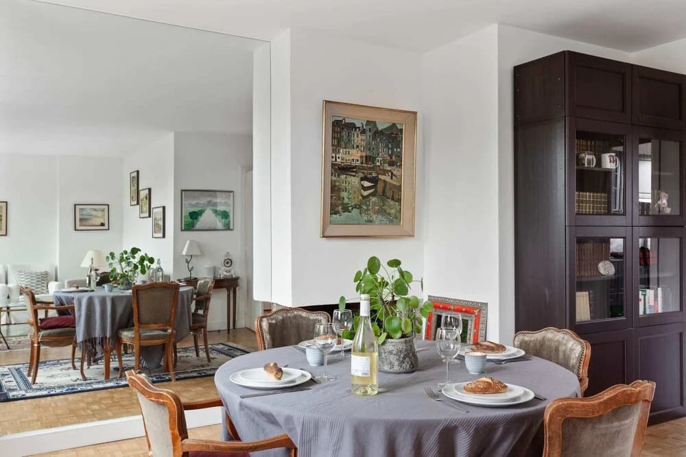Exquisite Apartment for 4 - Live Like a Parisian - photo 6