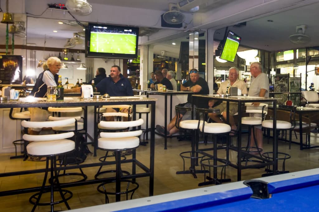 Travellers Rest Hotel - photo 17