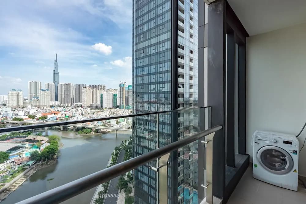 Nomad Homes Vinhomes Golden River - photo 22