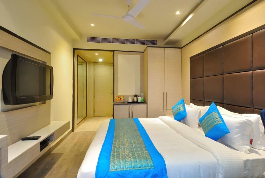 Hotel Royal Grand - photo 12
