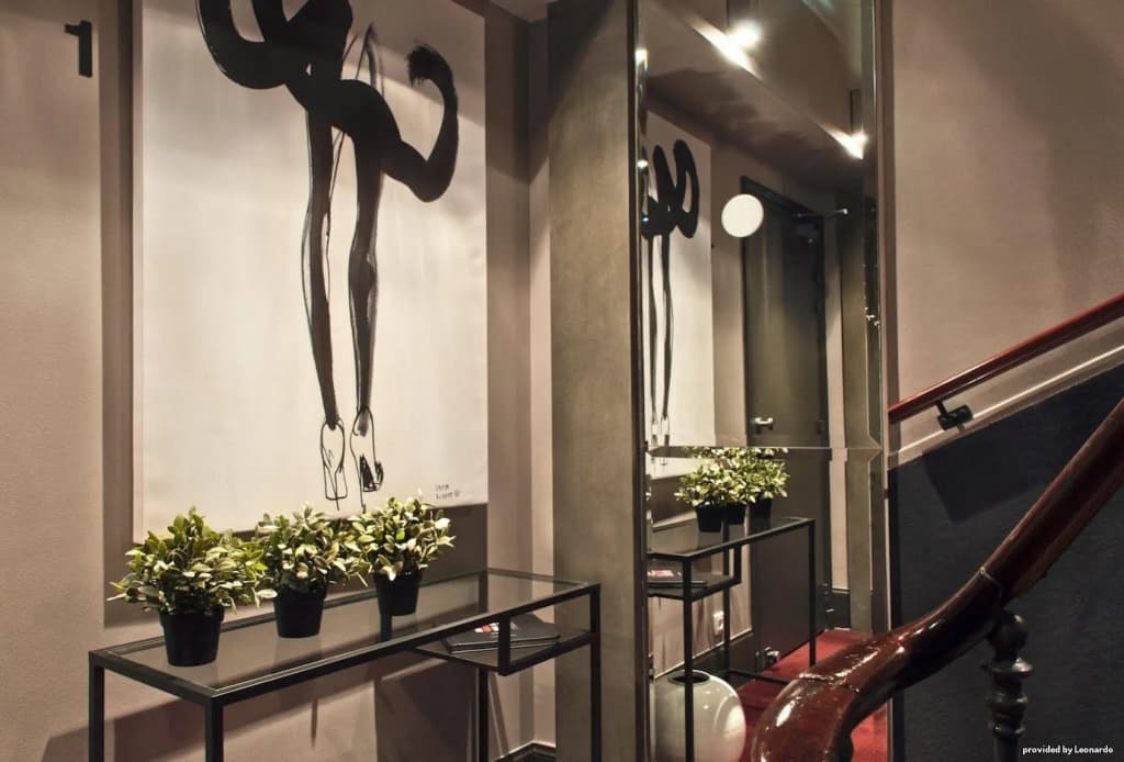 Best Western Premier The Blake Paris Gare Saint Lazare - photo 22