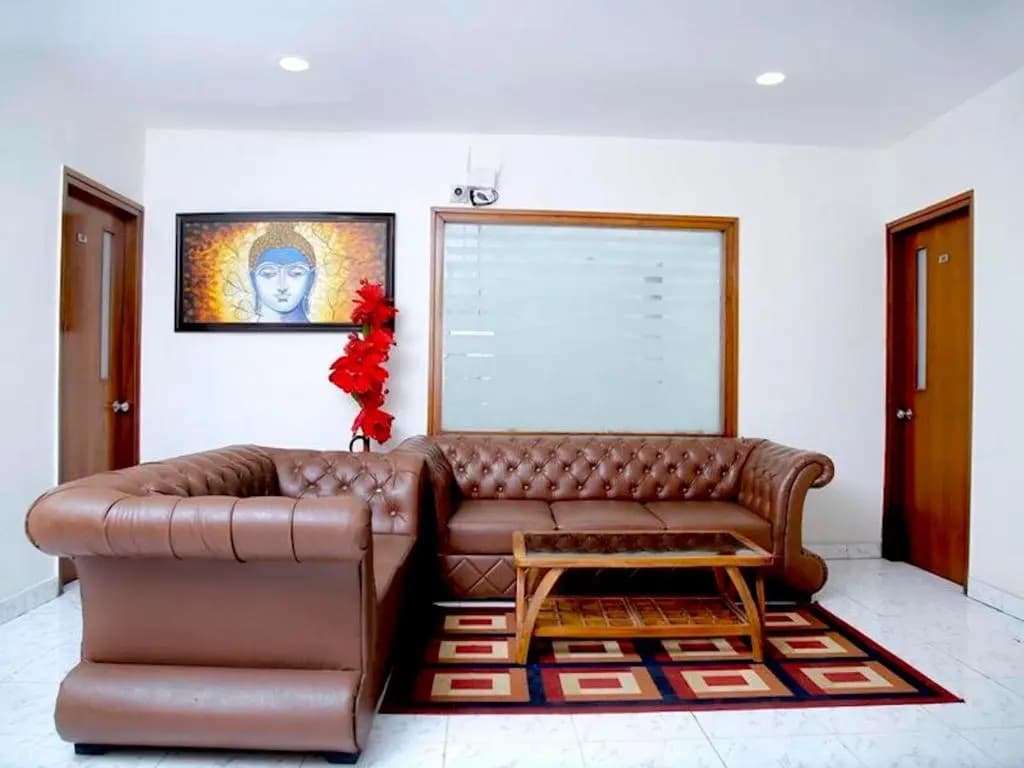 Room in Guest Room - Maplewood Guest House, Neeti Bagh, New Delhiit is a Boutiqu Guest House - Room 3 - photo 2
