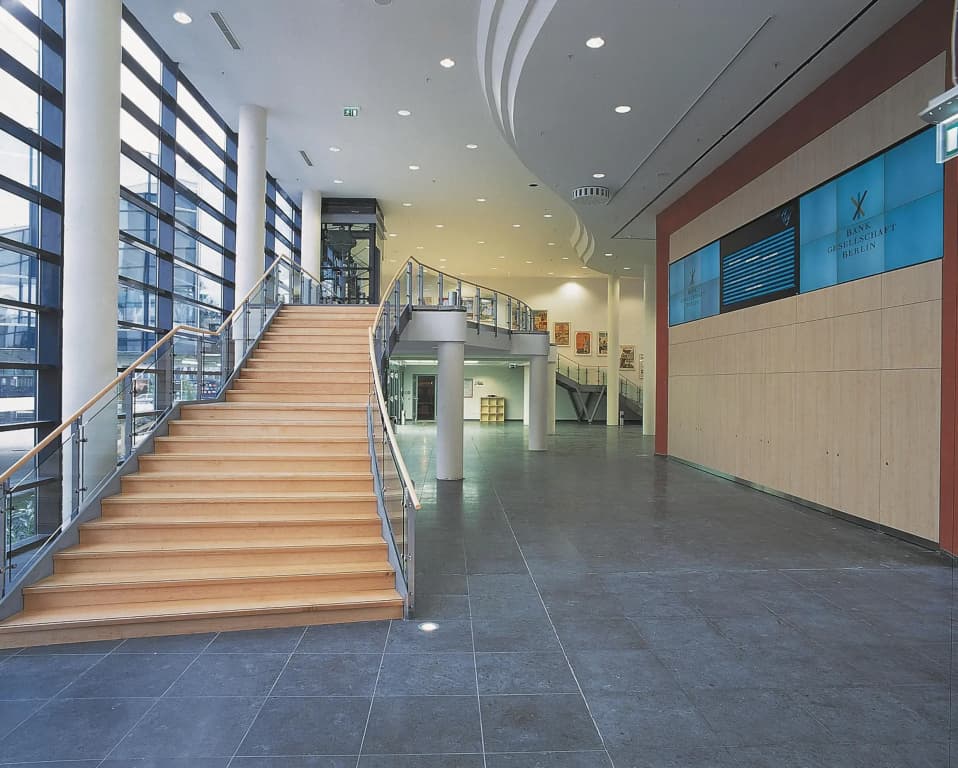 Estrel Hotel Berlin - photo 16