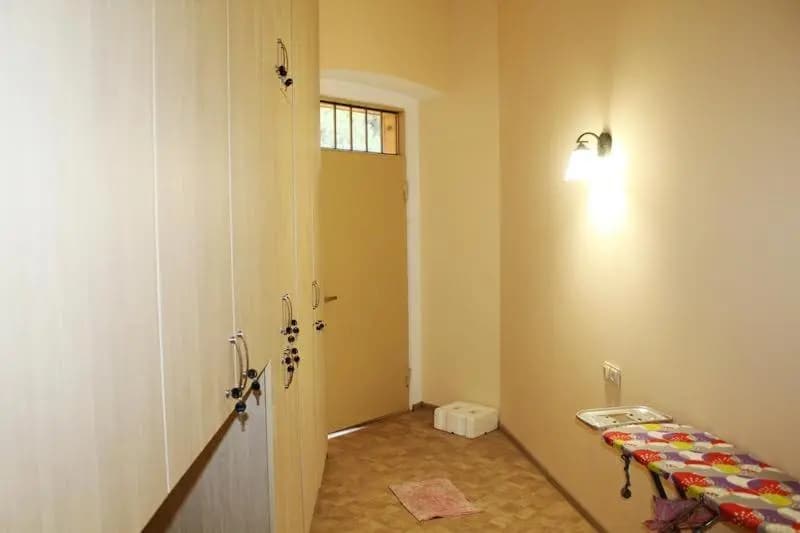 200 metres from Rustaveli avenue - photo 6