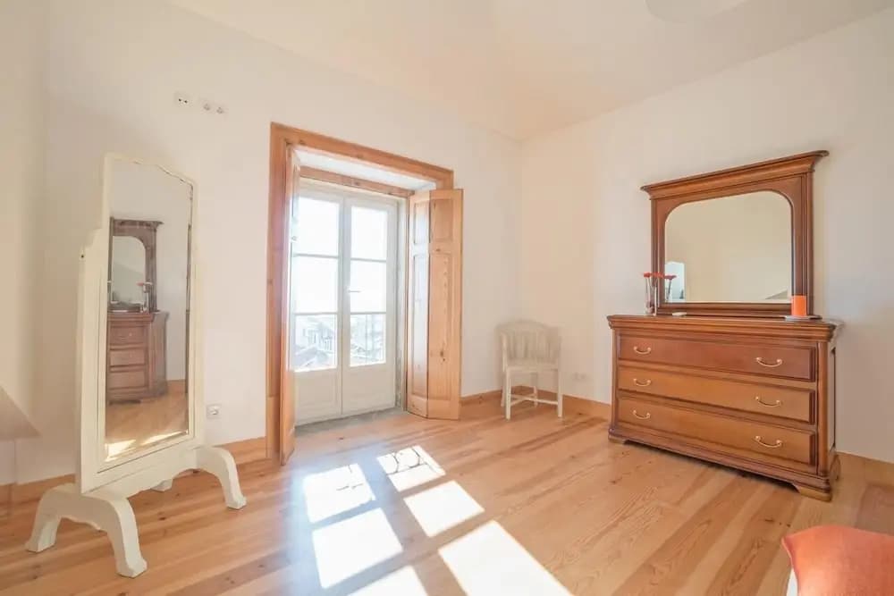 Superb Flat Cathedral & River View - photo 21
