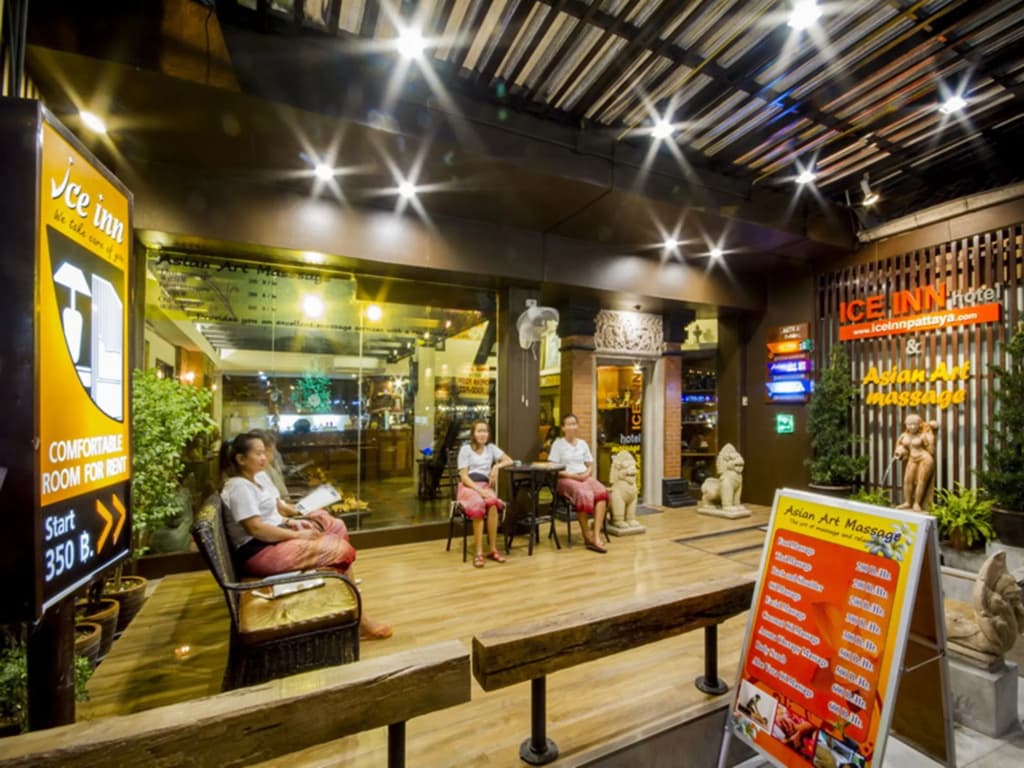 Ice Inn Hotel Pattaya - photo 21
