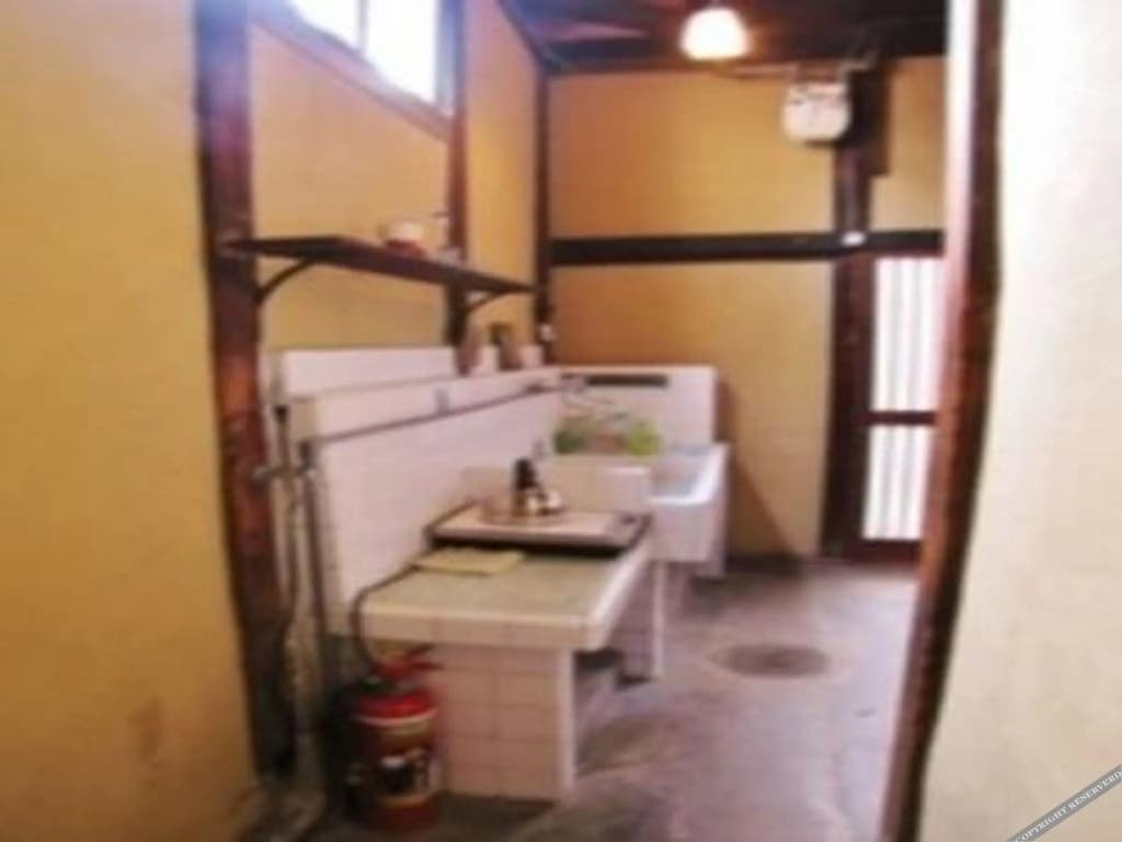 Small World Guest House - photo 8