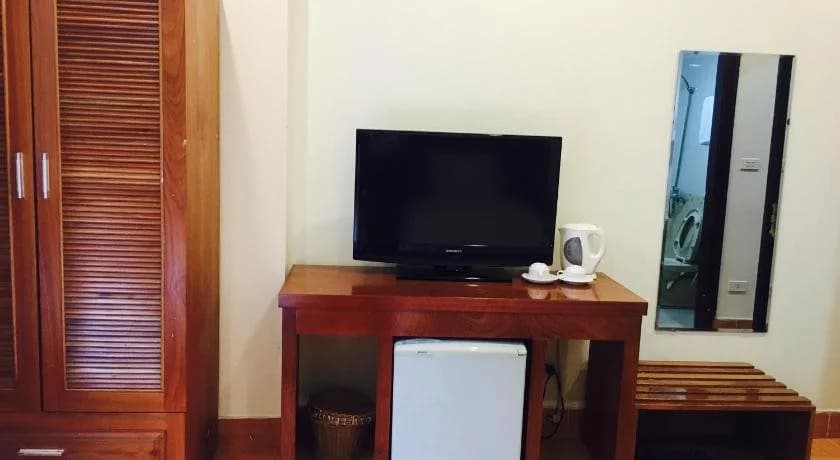 Saigon Palace by OYO Rooms - photo 43