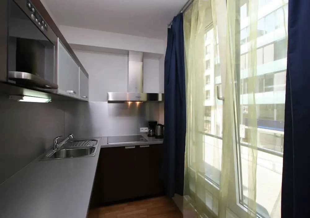 Angel Apartments - photo 4