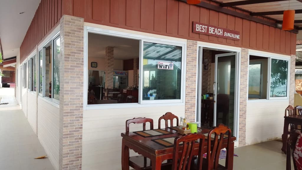 Best Beach Bungalows - photo 7