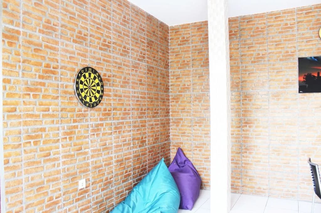 Kuta Beach Hostel - photo 10