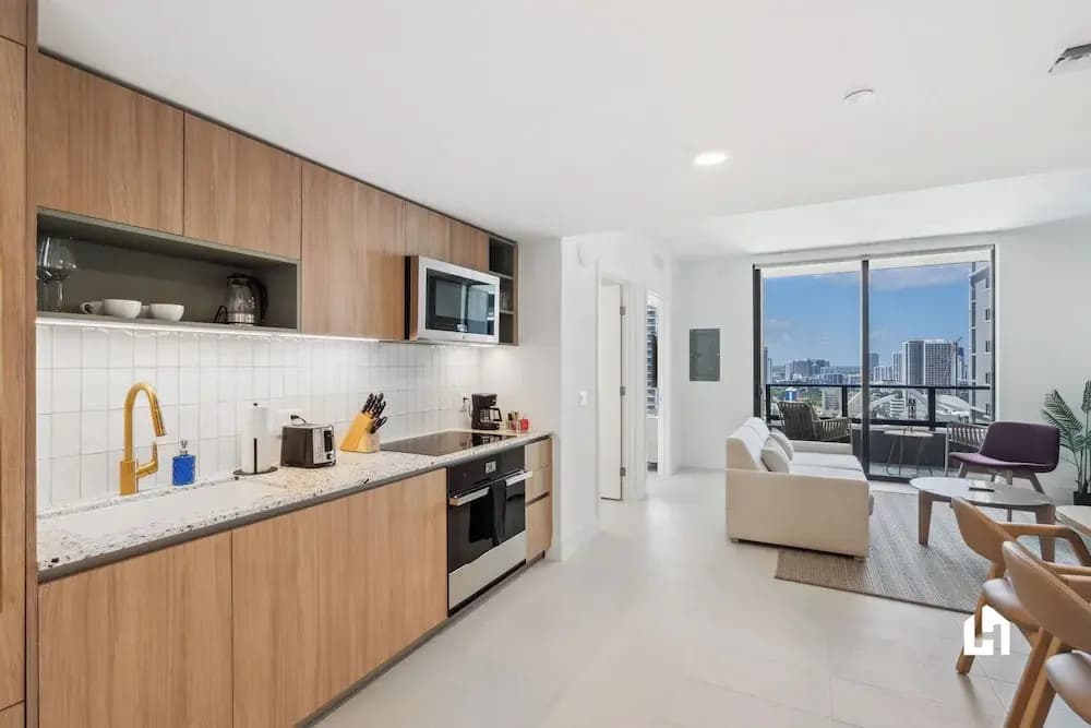 Stylish Apartments with Partial Ocean Views in Downtown - photo 42