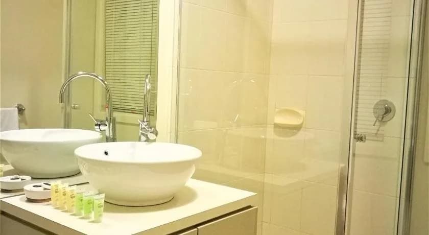 Insaa Serviced Apartments Dandenong - photo 9