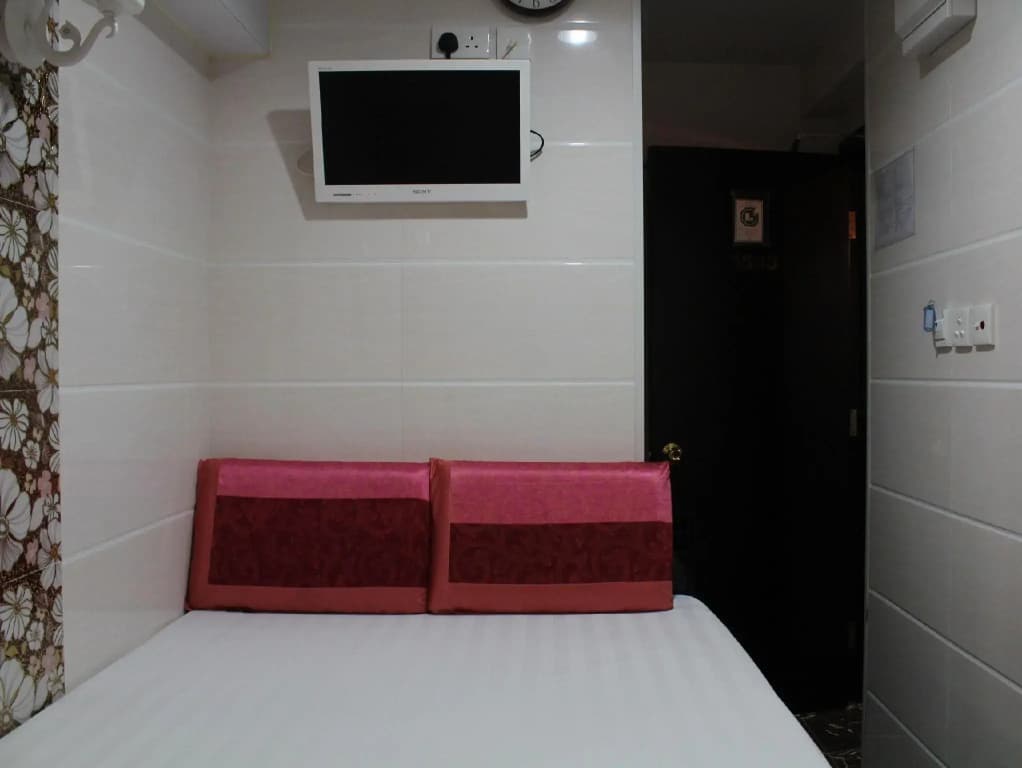 Holland Guest House - photo 2