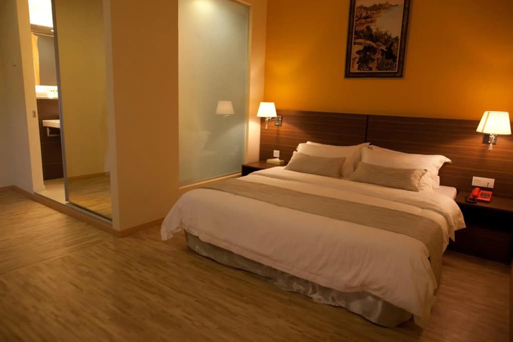 Pinetree Hotel - photo 3