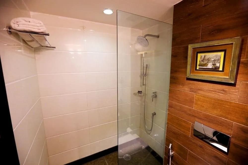 Bluemont Beacon Hotel - photo 9