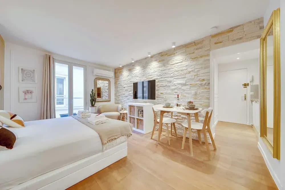 Amazing Historical Parisien Studio Next TO Louvre Area ! - 2 - photo 5