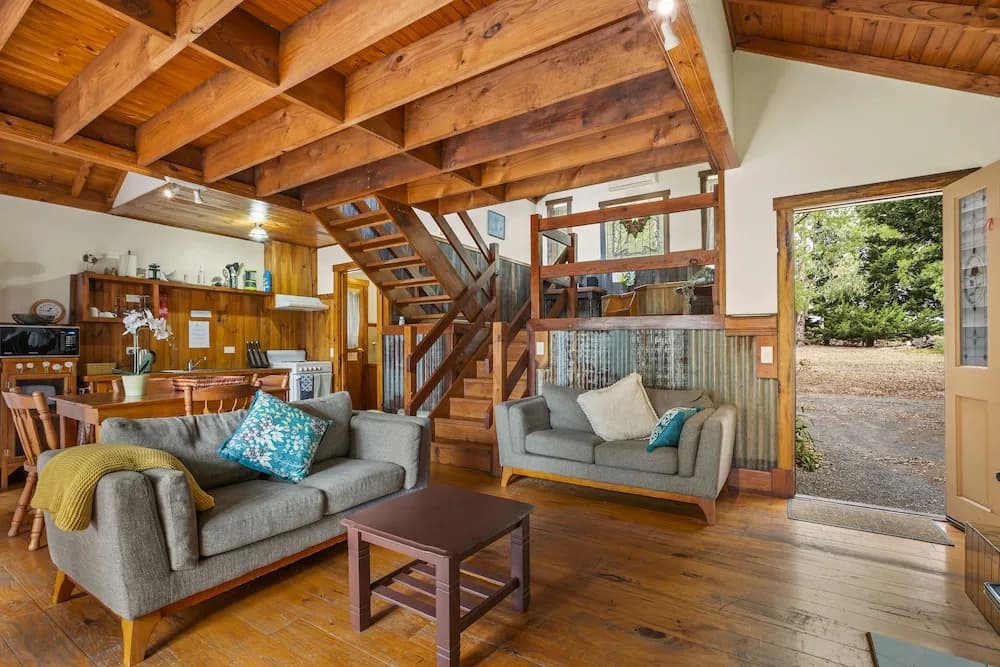 StayAU 1BR Rustic Picturesque Cottage - photo 13