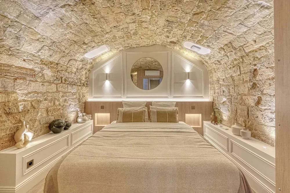 Central Historic Loft by Architect, Near Louvre - photo 12