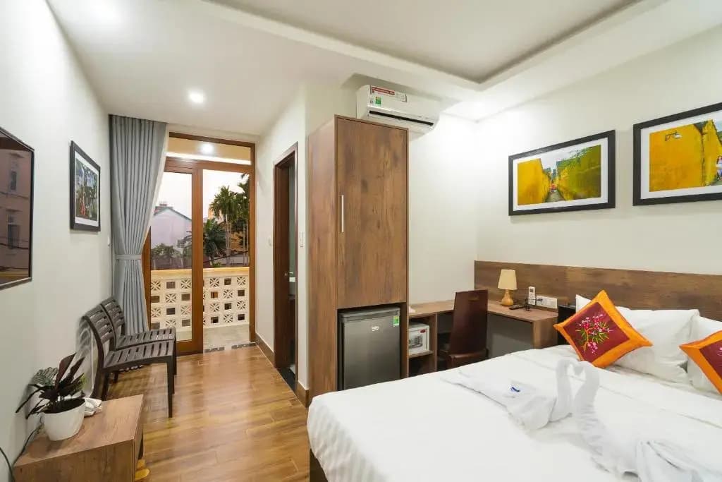 The Lit Villa - photo 22
