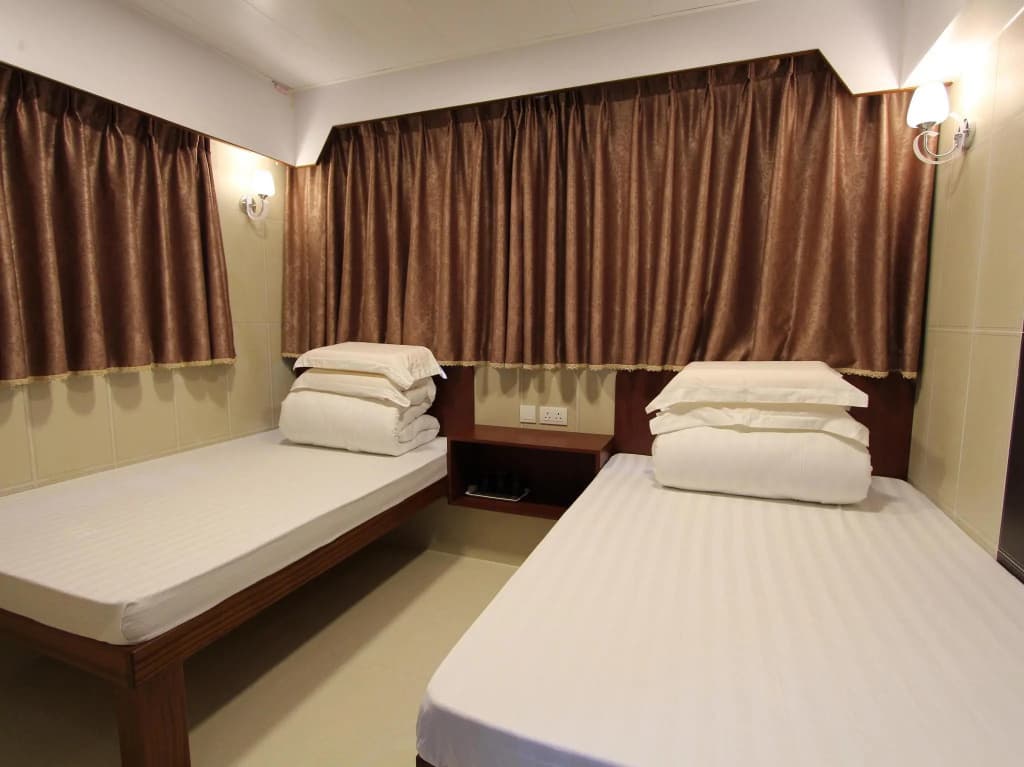 Prince Hotel - photo 4
