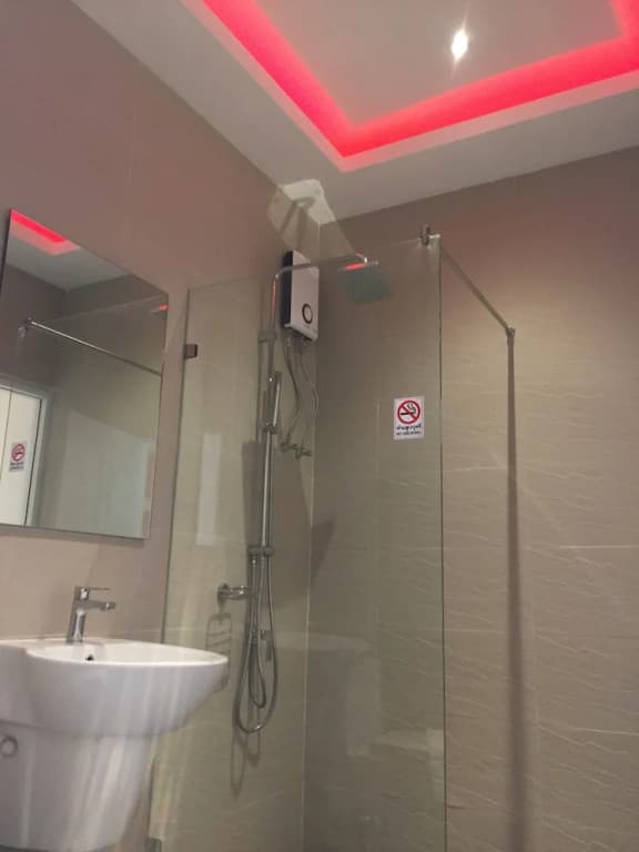 Picasso Hotel 24 Inn - photo 9