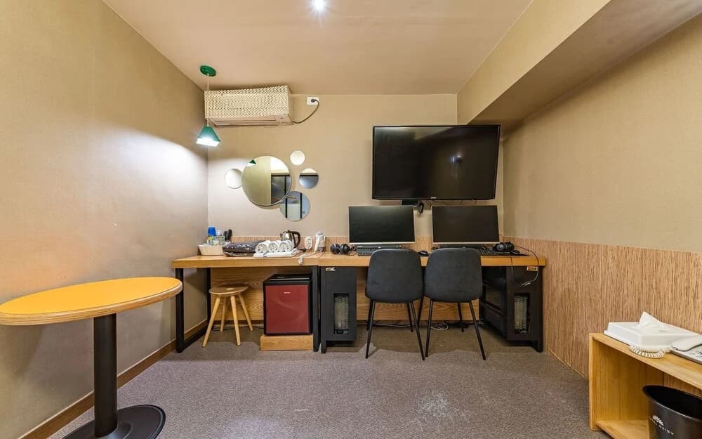 Sinchon Localfriends Hotel - photo 14