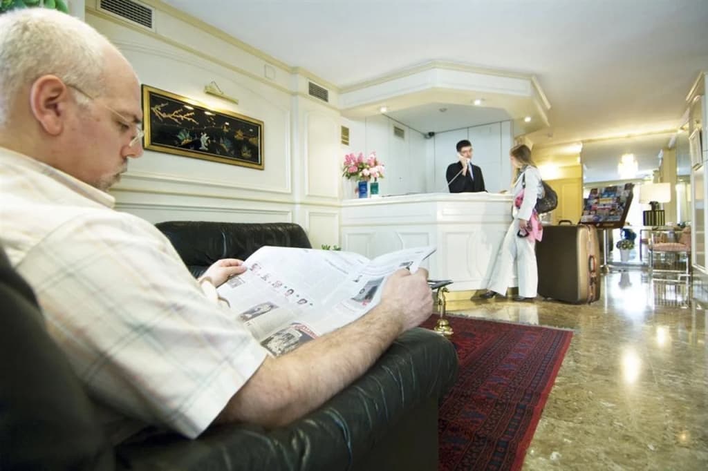 Bonanova Suite Hotel - photo 12
