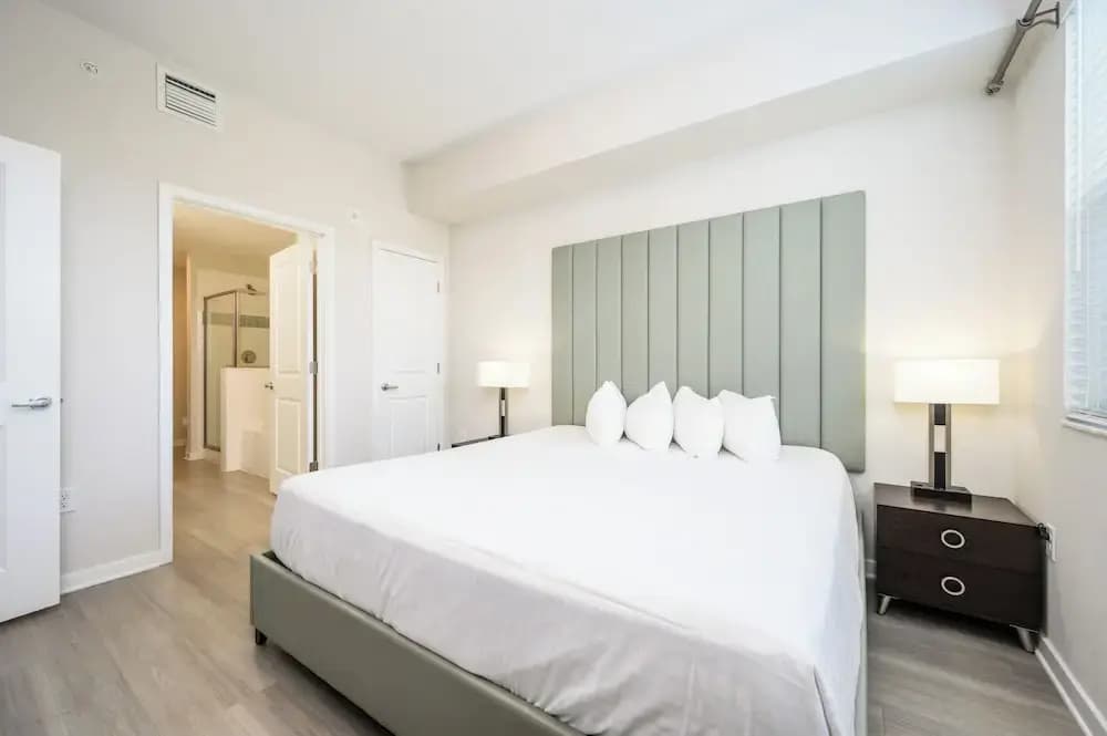 Brand New Modern Vista Cay Reserve Condo - 5008 - photo 4