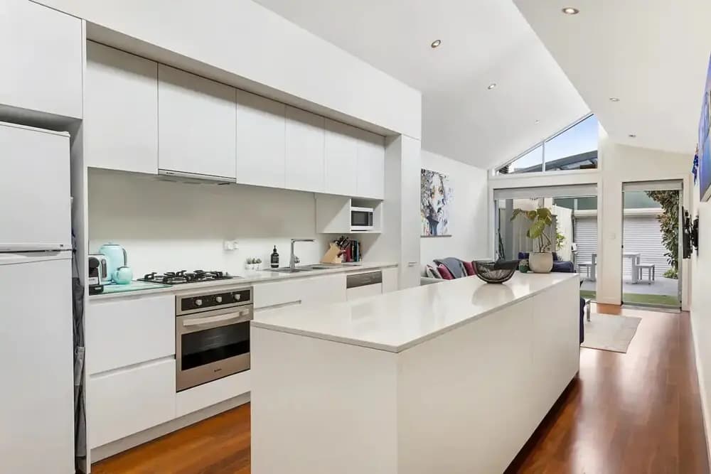 Quintessential 2 Bedroom Terrace House - photo 11