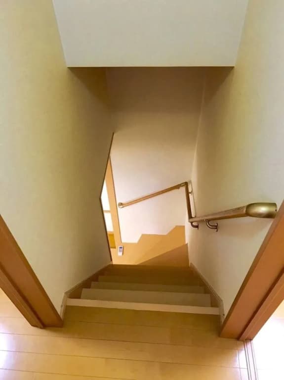 Yellow House - photo 14