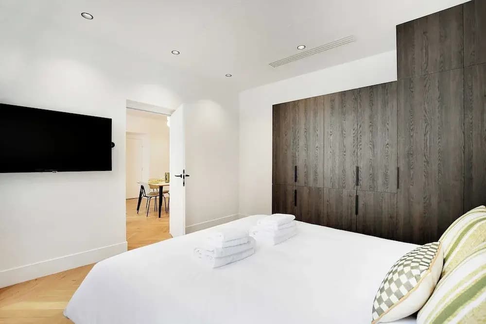 Luxury Apartment 1br/4p - Opera - photo 1