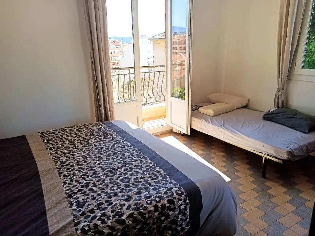 Maison de 3 chambres avec vue sur la ville jardin clos et wifi a Nice - photo 4