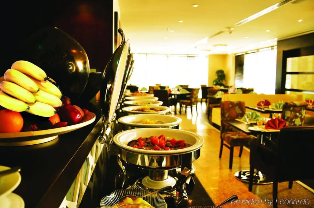Kingsgate Hotel Abu Dhabi by Millennium - photo 11