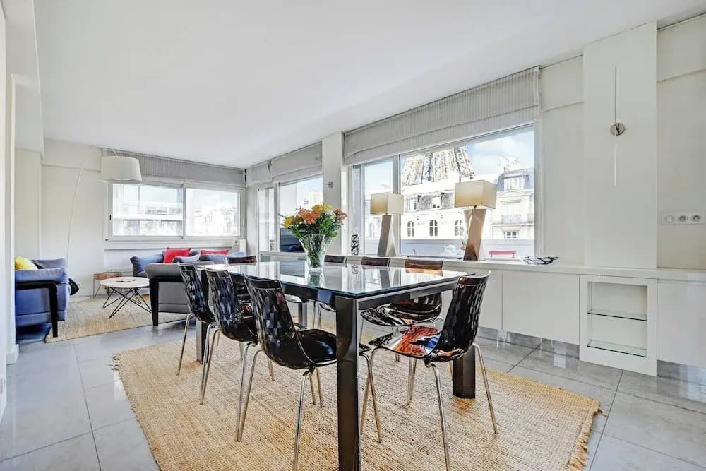 Exceptional 3bdr/6p apt - View of the Eiffel Tower - photo 15